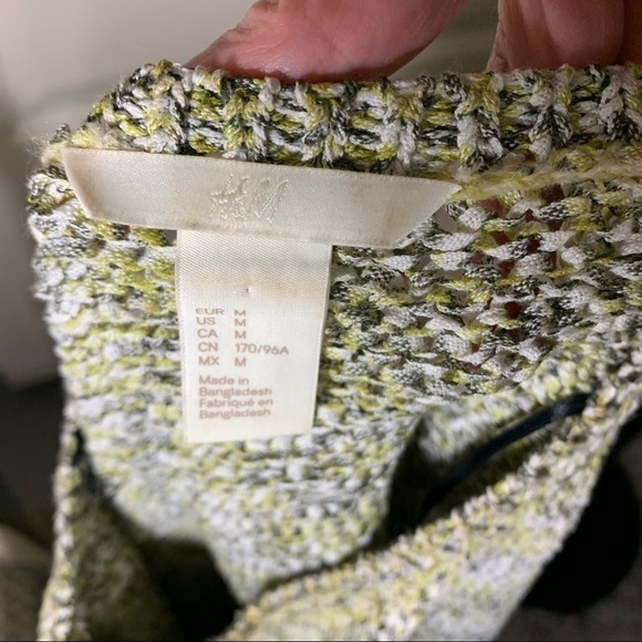 H & M knit stretchy comfy neutral tones oversized top short sleeves size medium - Picture 8 of 9